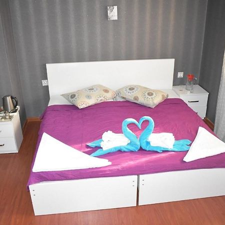 Guest House Amo Батуми Экстерьер фото