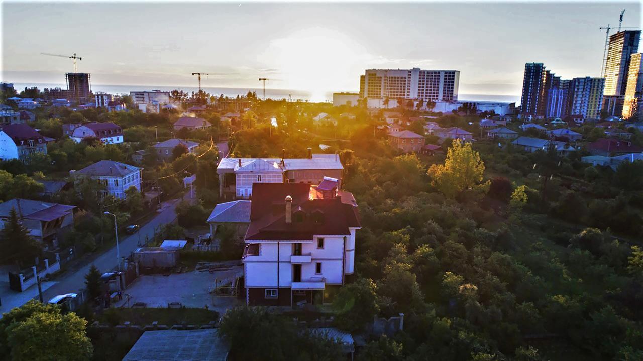 Guest House Amo Батуми Экстерьер фото