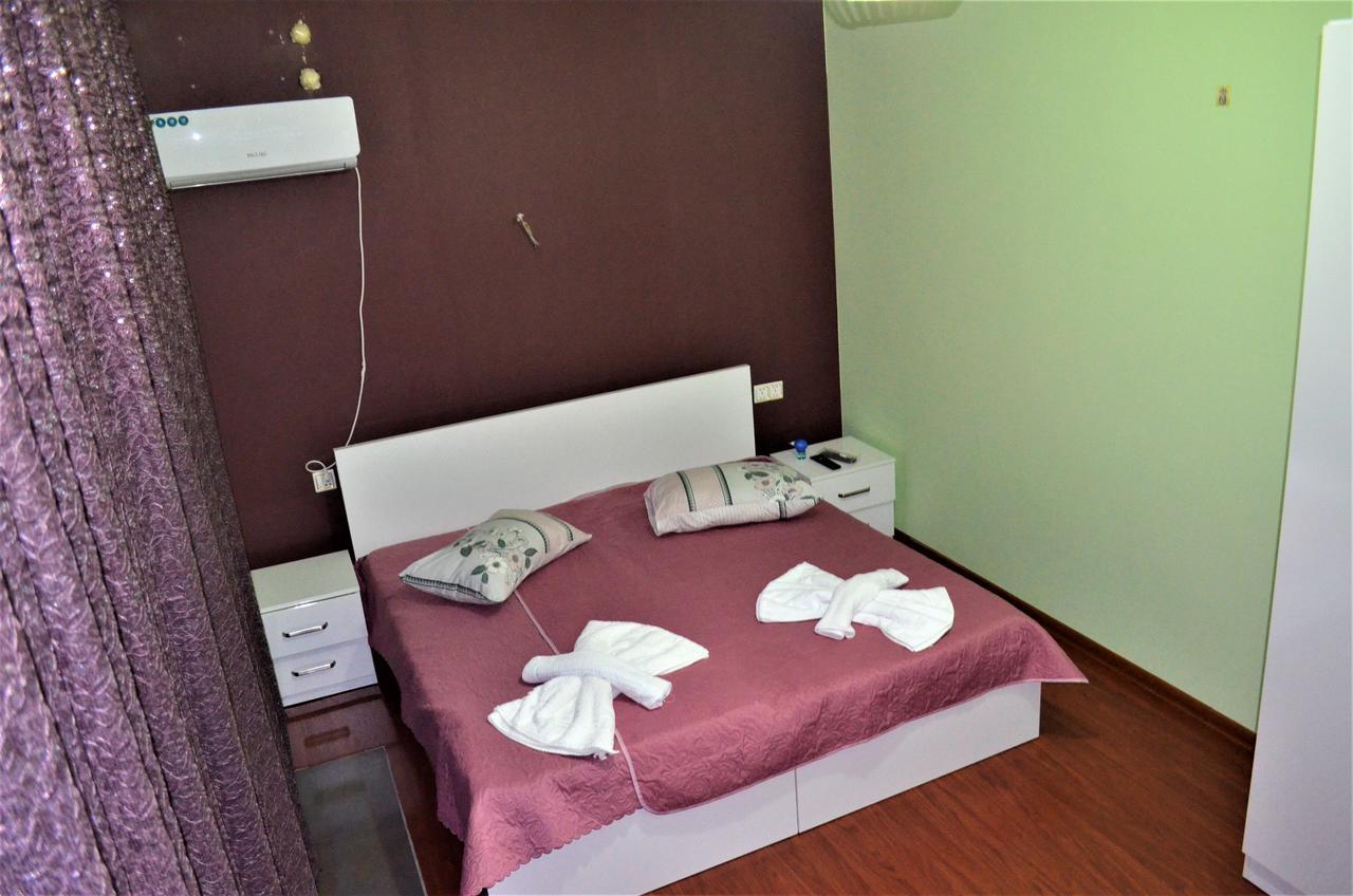 Guest House Amo Батуми Экстерьер фото