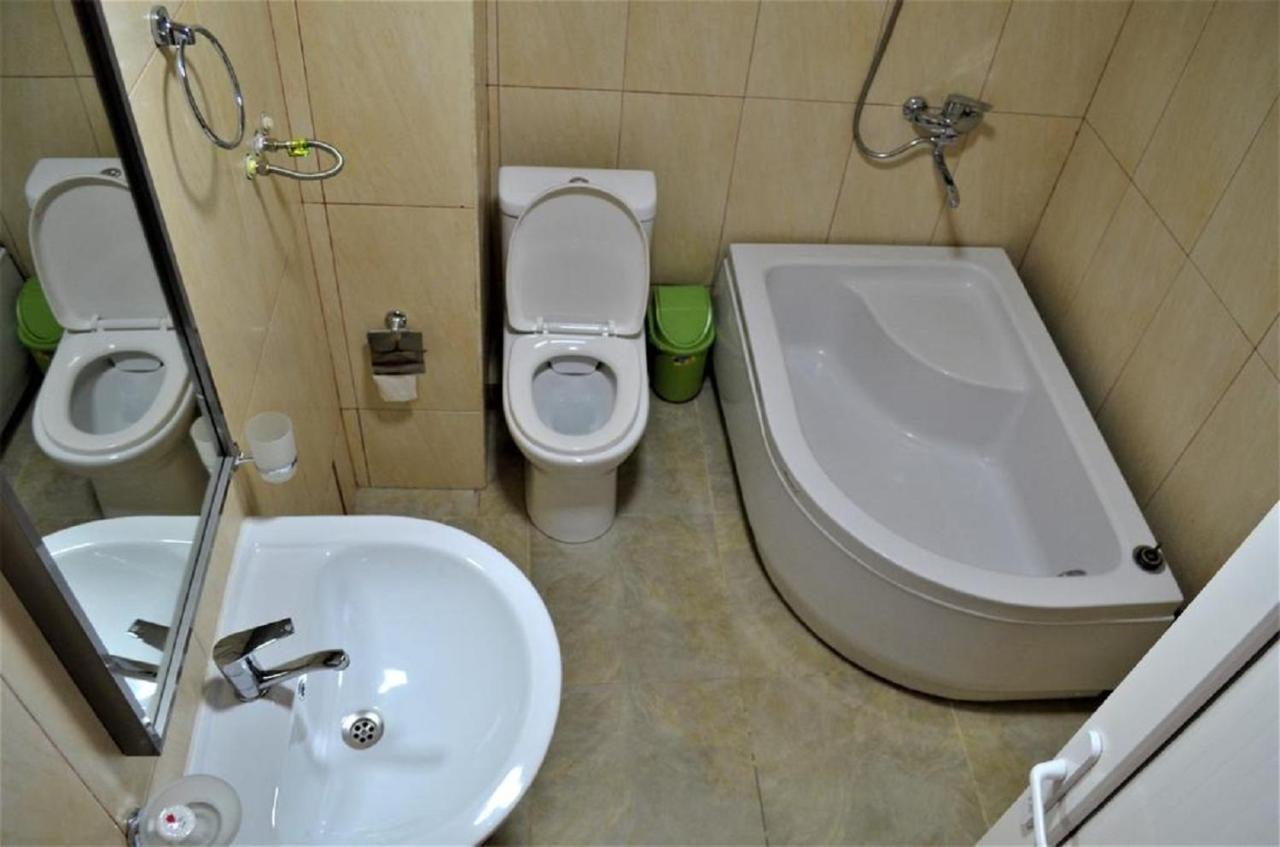 Guest House Amo Батуми Экстерьер фото